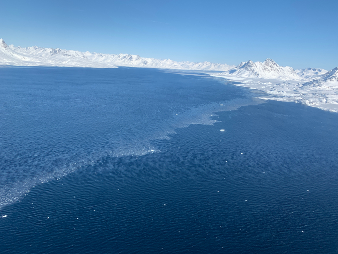 Helicopter flight from Tasiilaq to Kulusuk