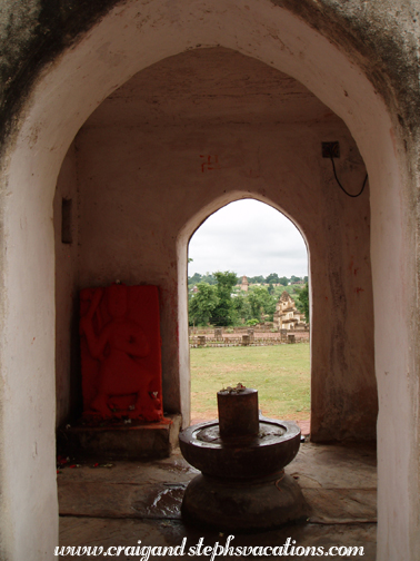 Hanuman Shrine, Raja Mahal