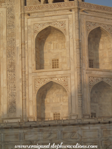 Sunrise glistening on jewels embedded into the Taj Mahal Sunrise glistening on jewels embedded into the Taj Mahal