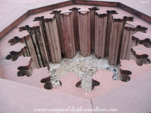 Water basin, Agra Fort Water basin, Agra Fort