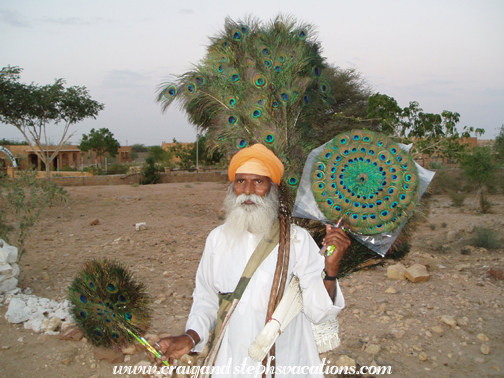 Fan seller, Sunset Point