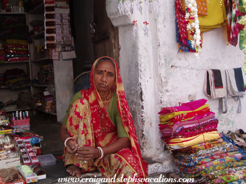 Shopkeeper, Charbhurja