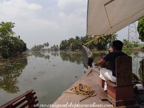 Looking to a place to moor for lunch Looking to a place to moor for lunch