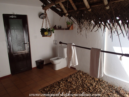 Al fresco bathroom, room #23 Al fresco bathroom, room #23