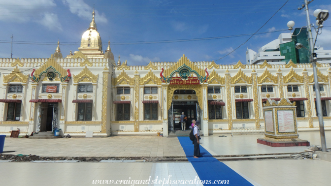 Temple at Botataung Pagoda Temple at Botataung Pagoda