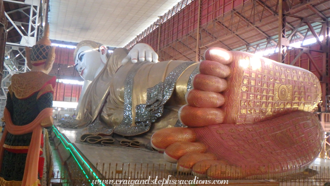 Reclining Buddha, Chaukhtatgyi Pagoda