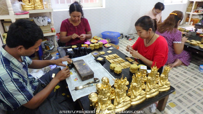 Gold leaf packaging room, King Galon Gold Leaf Workshop Gold leaf packaging room, King Galon Gold Leaf Workshop