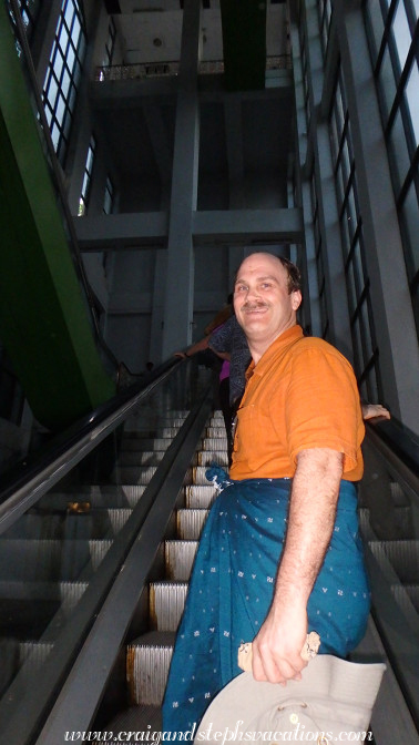 Escalator, Mandalay Hill Escalator, Mandalay Hill