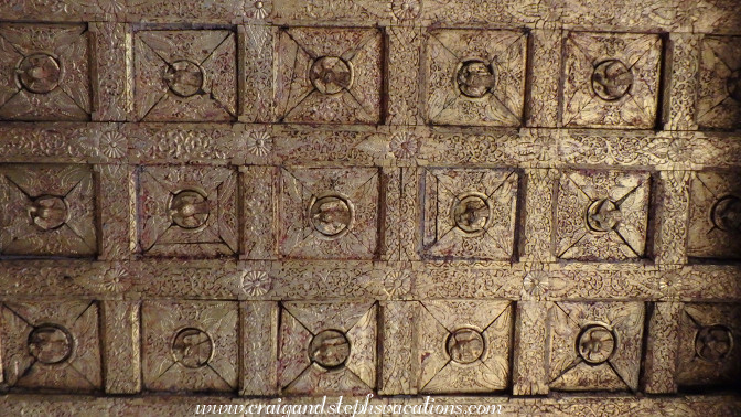 Gilded teak ceiling, Shwenandaw Kyuang