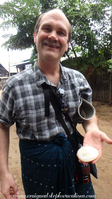 Craig samples a delicious Burmese pancake