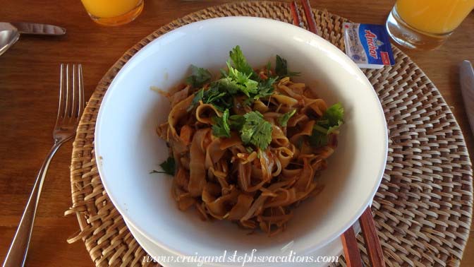 Breakfast: Monywa noodles