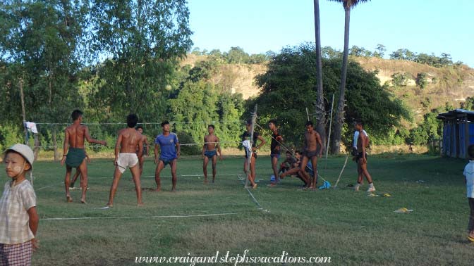 Cane ball game, Kaung Tee Village