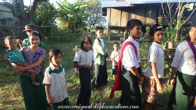 Tha Phan Seit Village