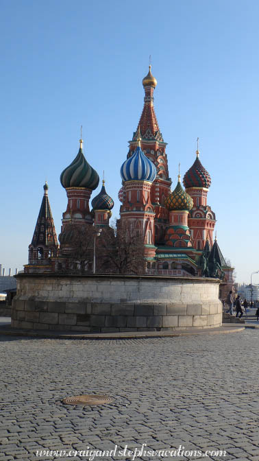 Lobnoye Mesto in the foreground of St. Basil's Cathedral Lobnoye Mesto in the foreground of St. Basil's Cathedral