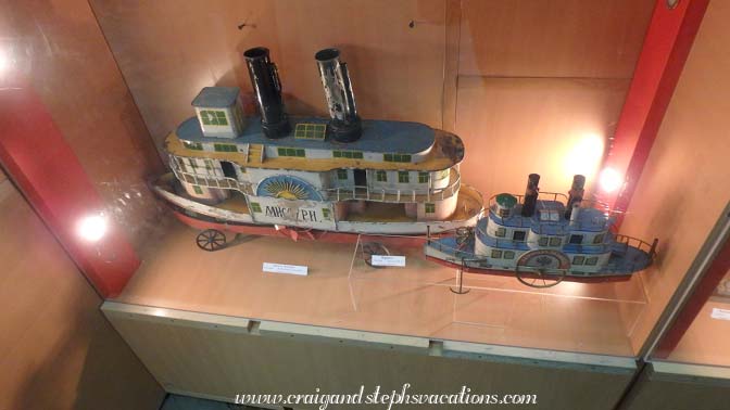 On the Seas, On the Waves, Russian Nautical toys
