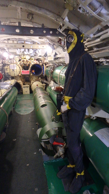 Torpedo tubes and torpedoes at the fore of the C-189