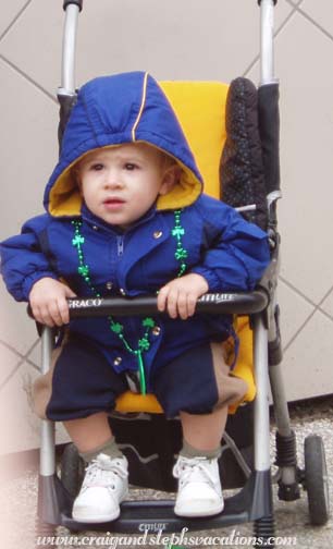 Toddler watching the Milwaukee St. Patrick's Day Parade 2006