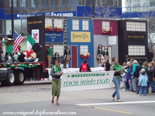 Mo's Irish Pub Float, Milwaukee St. Patrick's Day Parade 2006